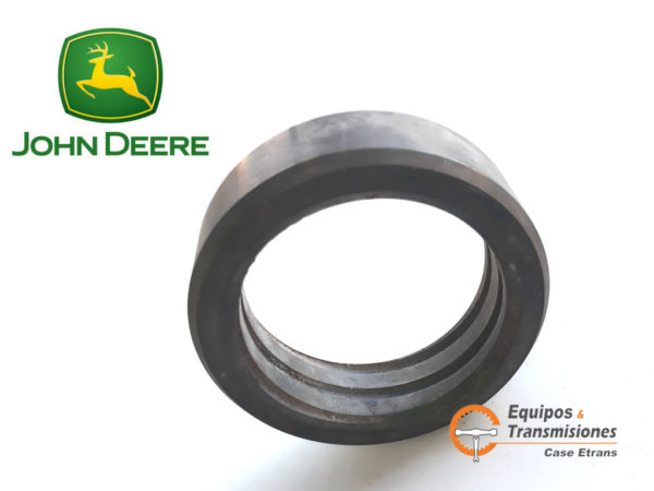 ER124615 JOHN DEERE BUJE FIJO PIVOTE